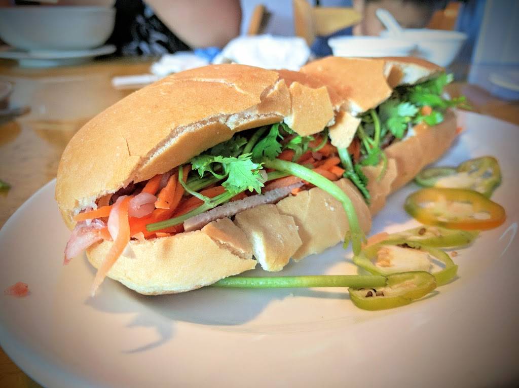 Huong Viet Restaurant | restaurant | 358 Passaic Ave, Nutley, NJ 07110, USA | 9736670827 OR +1 973-667-0827