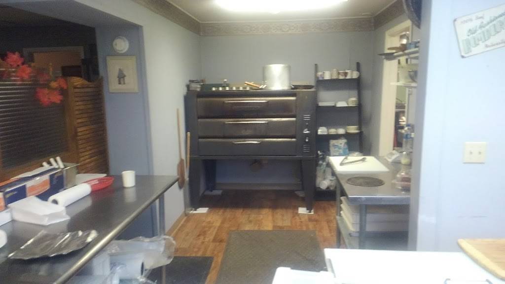 Chumpys | meal takeaway | 245 Desmond St, Sayre, PA 18840, USA | 5708909103 OR +1 570-890-9103