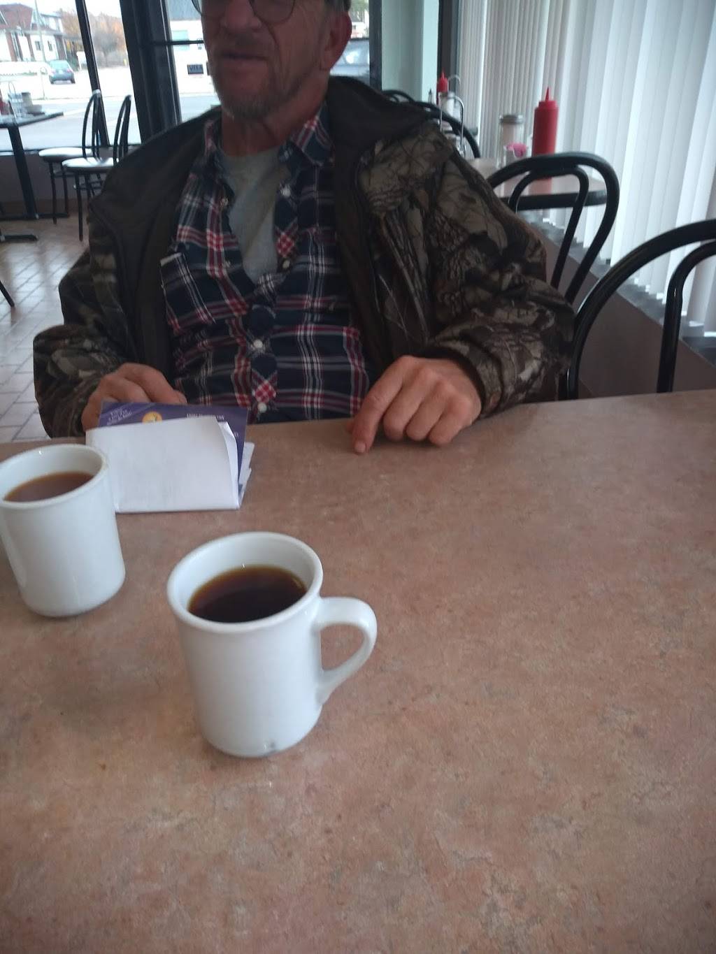 Bridgettes Family Restaurant | restaurant | Oshawa, ON L1H 3L9, Canada | 9054325434 OR +1 905-432-5434