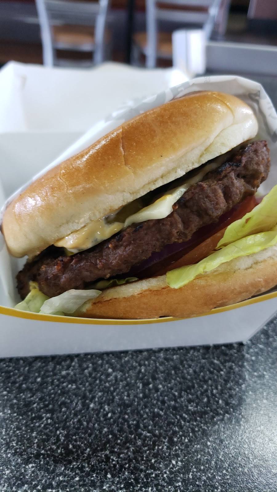 Carls Jr. | restaurant | 9330 Dyer St, El Paso, TX 79924, USA | 9157597335 OR +1 915-759-7335