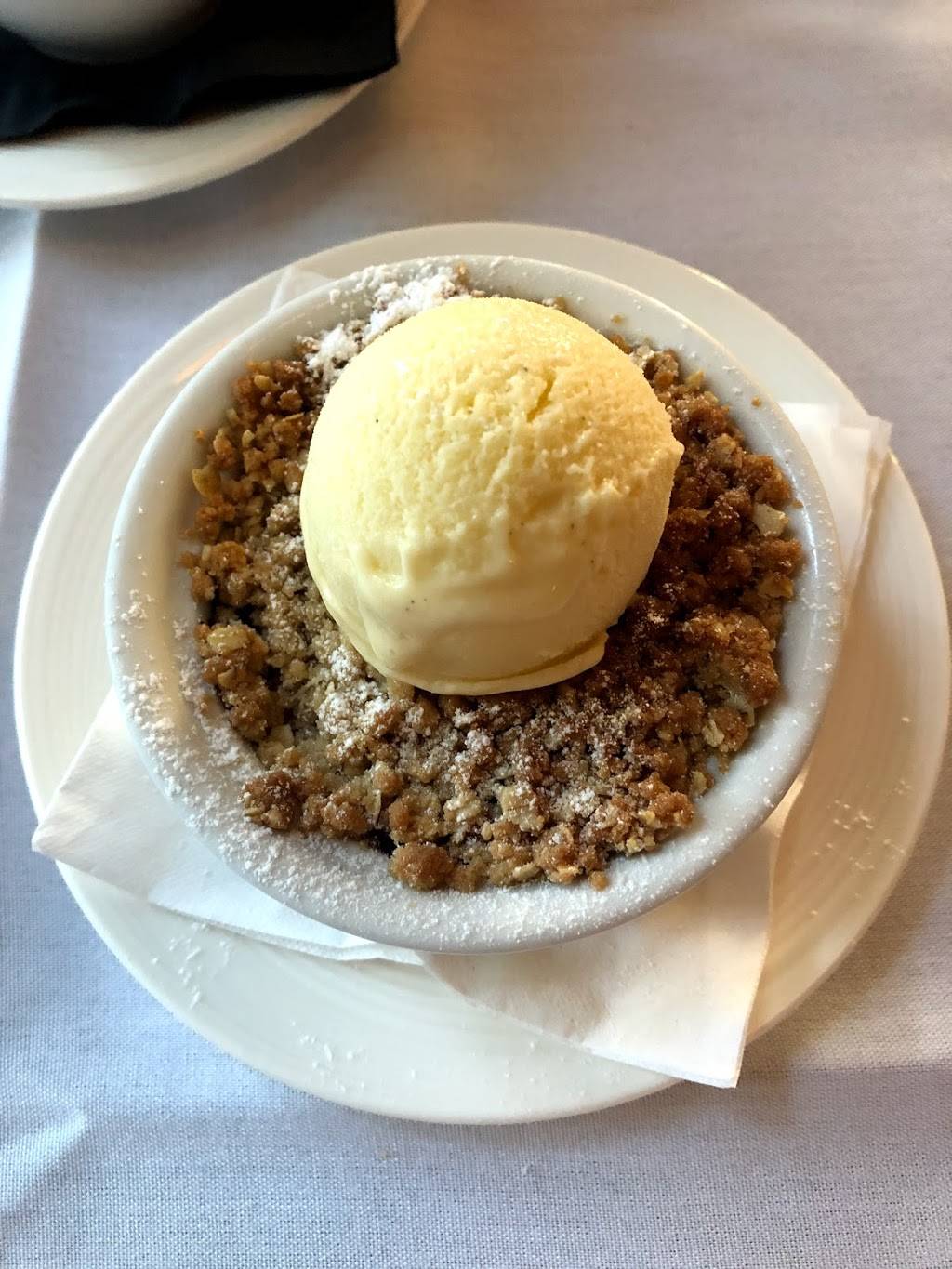 HoQ | restaurant | 303 E 5th St, Des Moines, IA 50309, USA | 5152441213 OR +1 515-244-1213