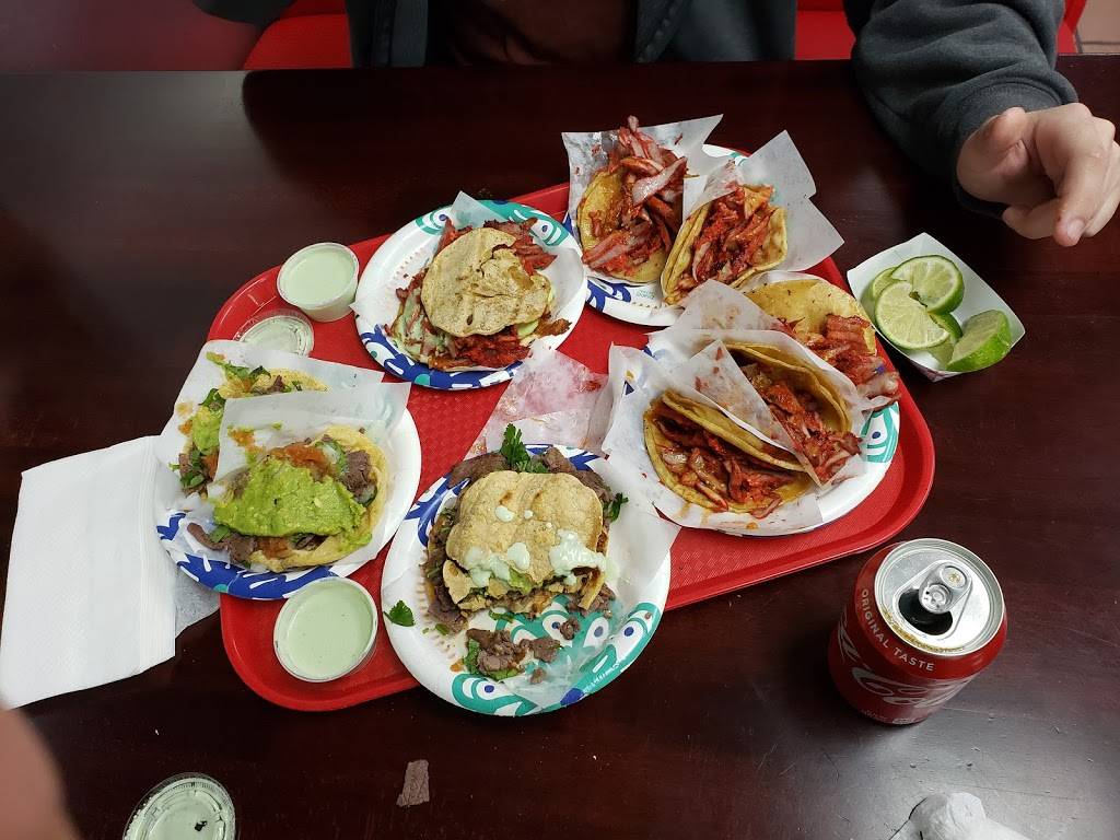 Tacos El Gordo | restaurant | 689 H St, Chula Vista, CA 91910, USA | 6192070144 OR +1 619-207-0144