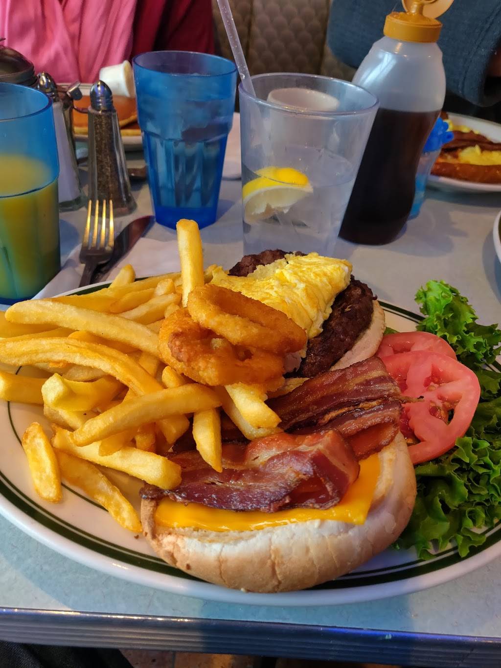 Yesterdays Diner | restaurant | 443 Jericho Turnpike, New Hyde Park, NY 11040, USA | 5163525290 OR +1 516-352-5290