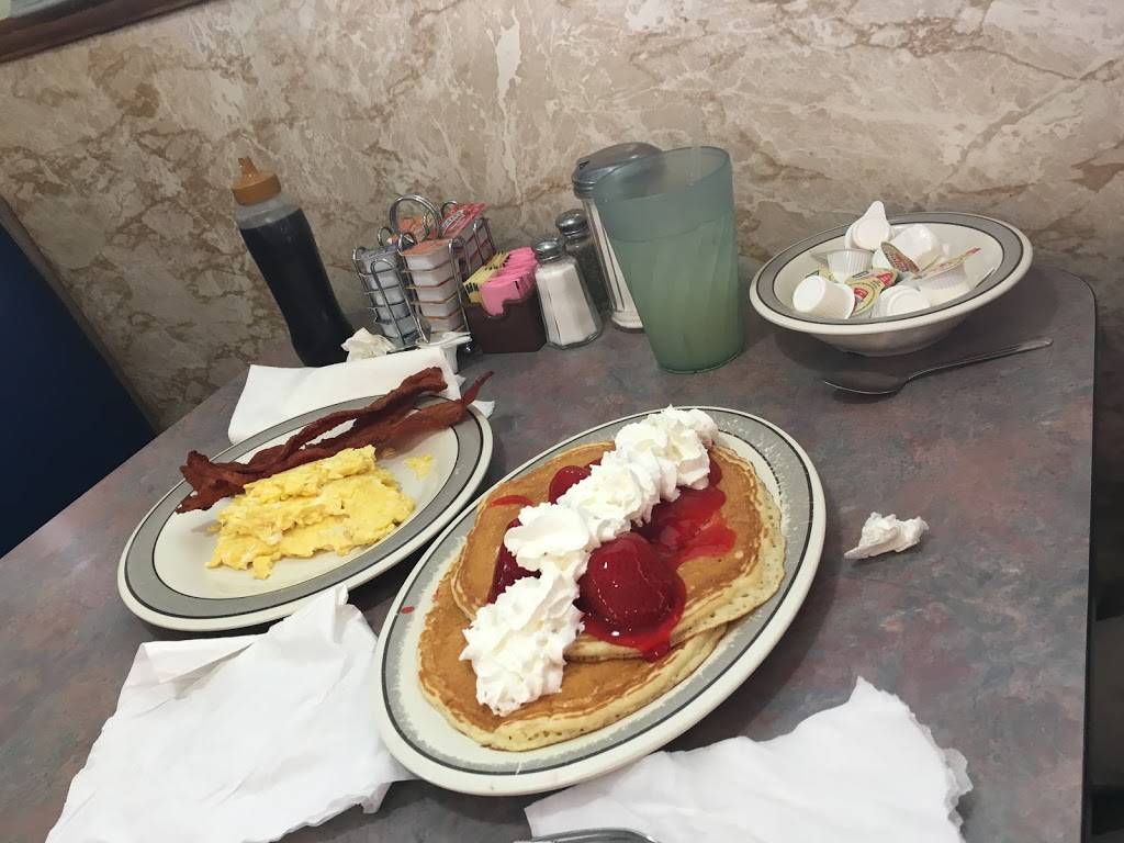 Billys Cafe | restaurant | 1601 S Duncan Dr, Tavares, FL 32778, USA | 3523437433 OR +1 352-343-7433