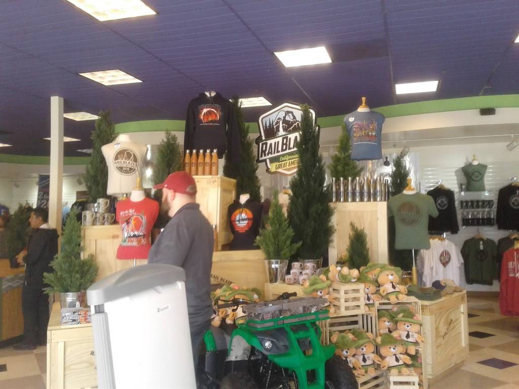 Auntie Annes | cafe | 4701 Great America Pkwy, Santa Clara, CA 95054, USA | 4082482043 OR +1 408-248-2043