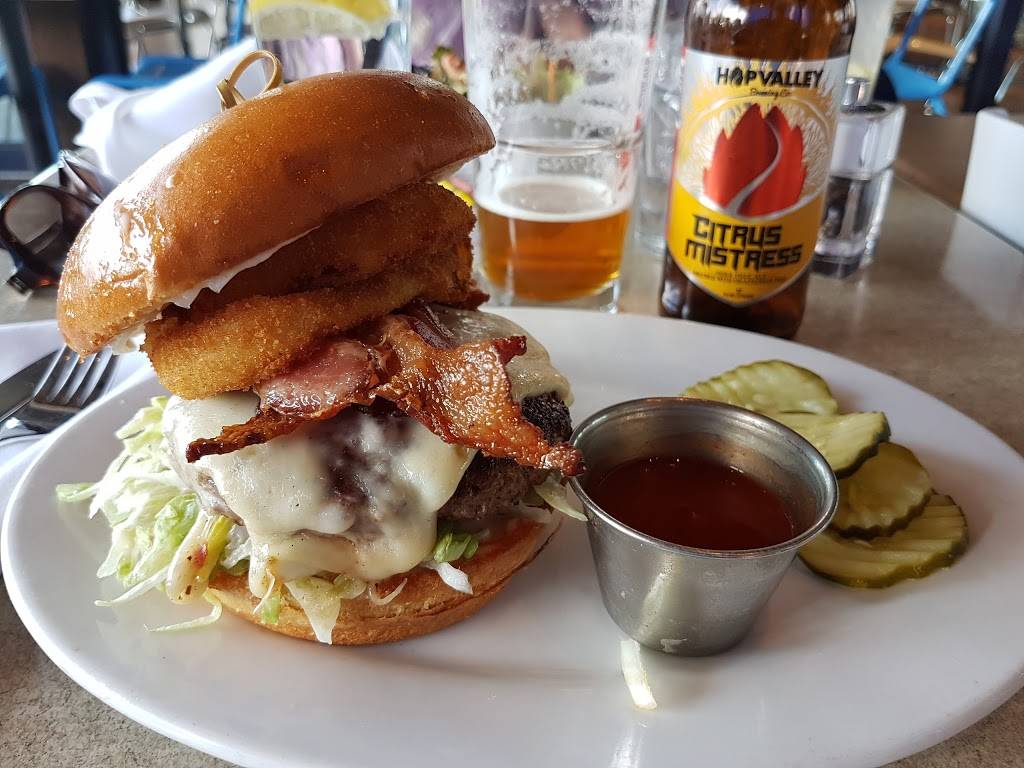 Zinburger | restaurant | 6390 E Grant Rd, Tucson, AZ 85715, USA | 5202982020 OR +1 520-298-2020