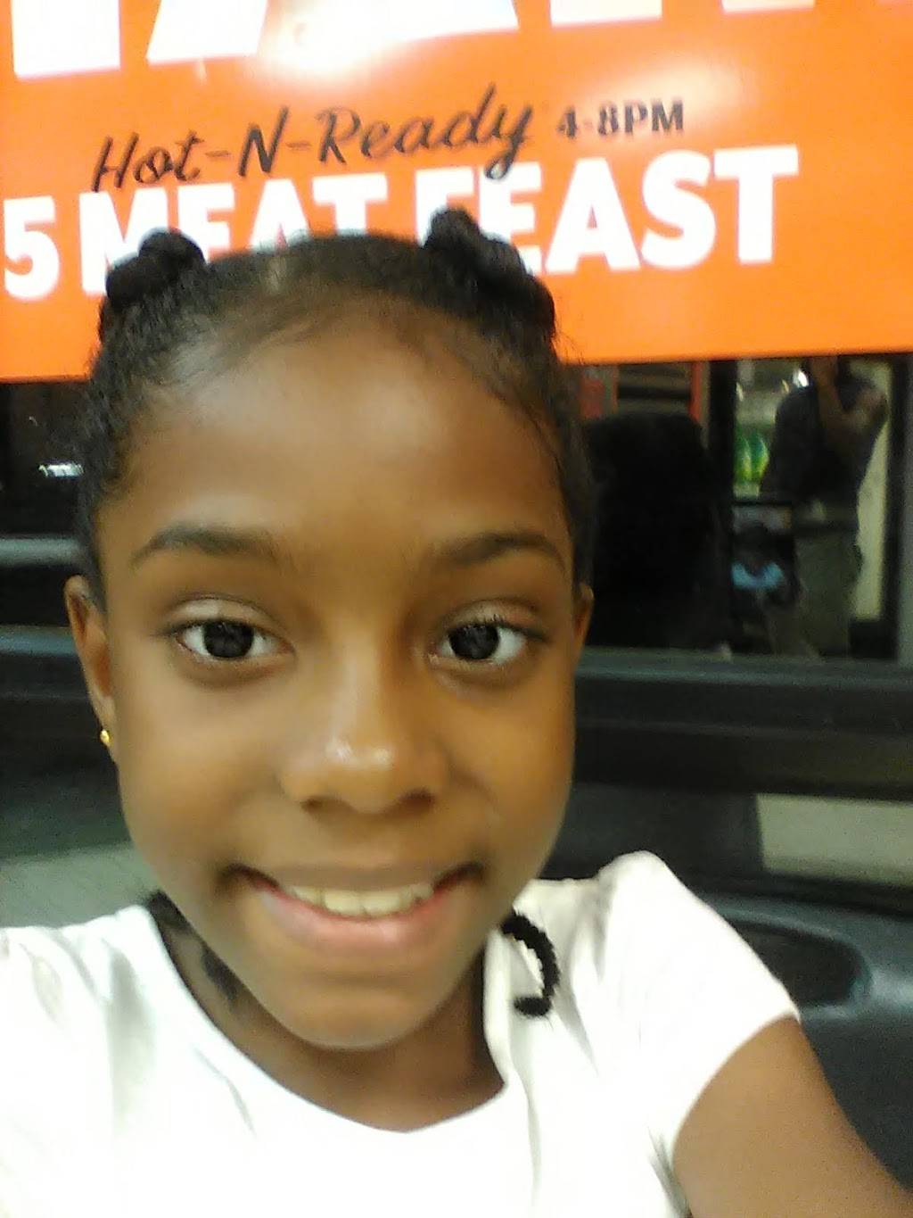 Little Caesars Pizza | meal takeaway | 3340 E 33rd St, Des Moines, IA 50317, USA | 5152628000 OR +1 515-262-8000