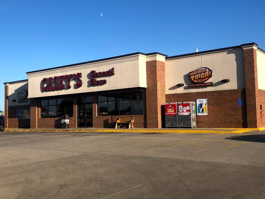 Caseys | meal takeaway | 3010 University Dr, Muscatine, IA 52761, USA | 5632637884 OR +1 563-263-7884