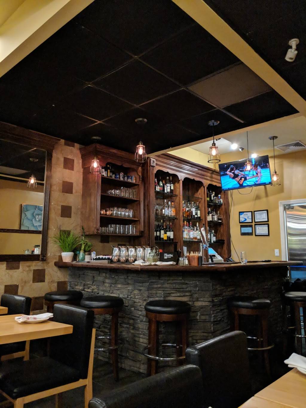 Chutni Biryani & Noodle Bar | restaurant | 211 Main St, Stamford, CT 06901, USA | 2032747232 OR +1 203-274-7232