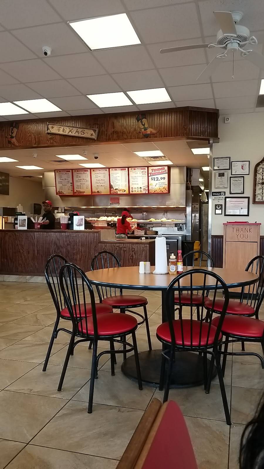 Bushs Chicken | restaurant | 11061 Westwood Loop, San Antonio, TX 78253, USA | 2106880415 OR +1 210-688-0415