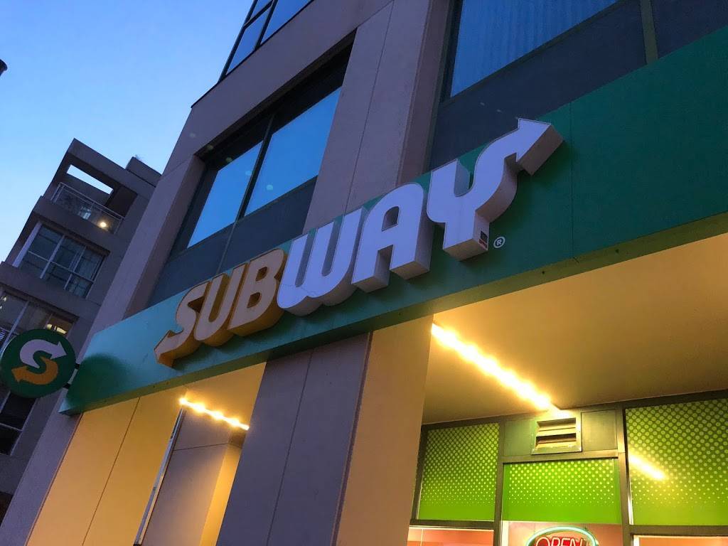 Subway | meal takeaway | 10 Lower Spadina Ave Suite 102, Toronto, ON M5V 2Z2, Canada | 6473506689 OR +1 647-350-6689