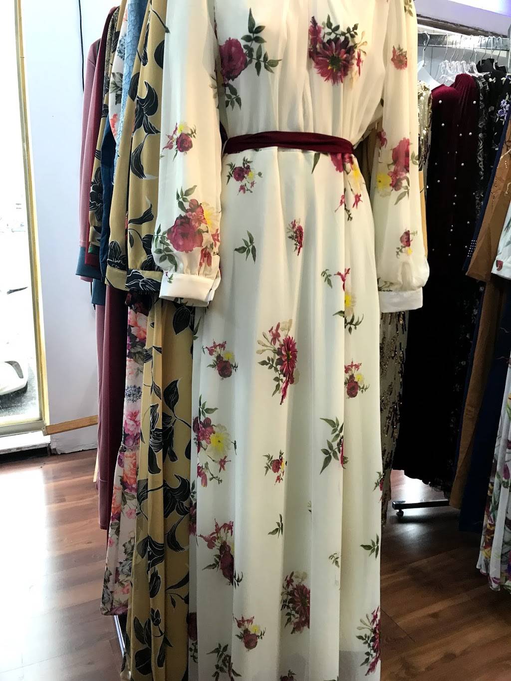 Herat Bazaar | bakery | 565 Markham Rd, Scarborough, ON M1H 2A3, Canada | 4164398700 OR +1 416-439-8700