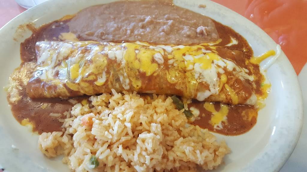 EL Rey Restaurant Bar N Grill | restaurant | 2400 US-290, Dripping Springs, TX 78620, USA | 5128585459 OR +1 512-858-5459