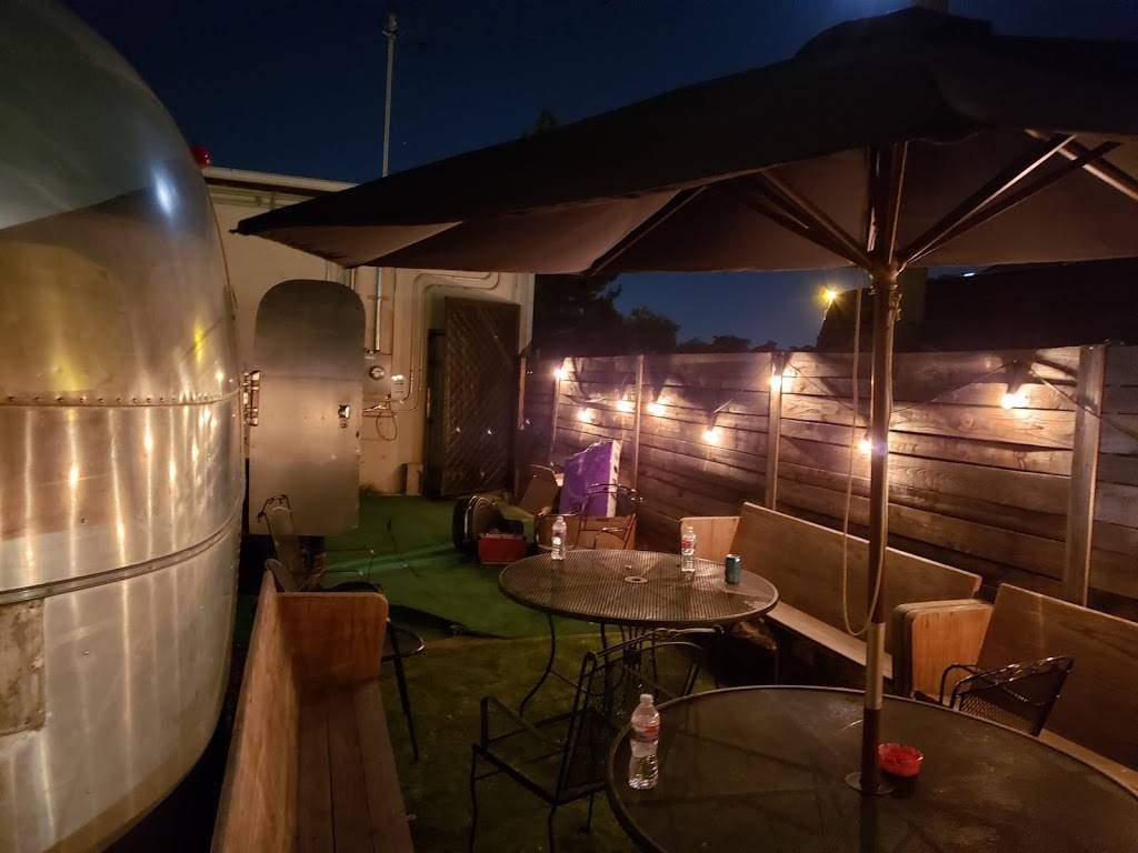 Globe Hall Live Music and BBQ | restaurant | 4483 Logan St, Denver, CO 80216, USA | 3032961003 OR +1 303-296-1003