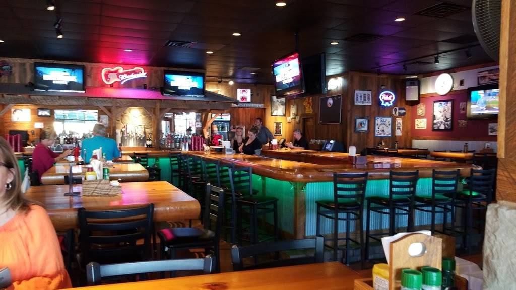 Bombshell Bar and Grill | restaurant | 3915 Mid Rivers Mall Dr, St Peters, MO 63376, USA | 6363063554 OR +1 636-306-3554