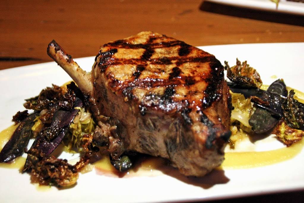 The Public House by Evans Brewing Co | restaurant | 138 W Commonwealth Ave, Fullerton, CA 92832, USA | 7148700039 OR +1 714-870-0039