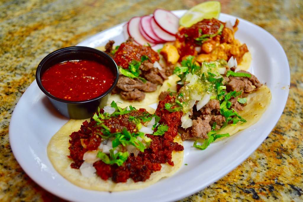 Las 3 Marias Tacos Y Huaraches | restaurant | 26881 Sierra Hwy, Santa Clarita, CA 91321, USA | 6612507891 OR +1 661-250-7891