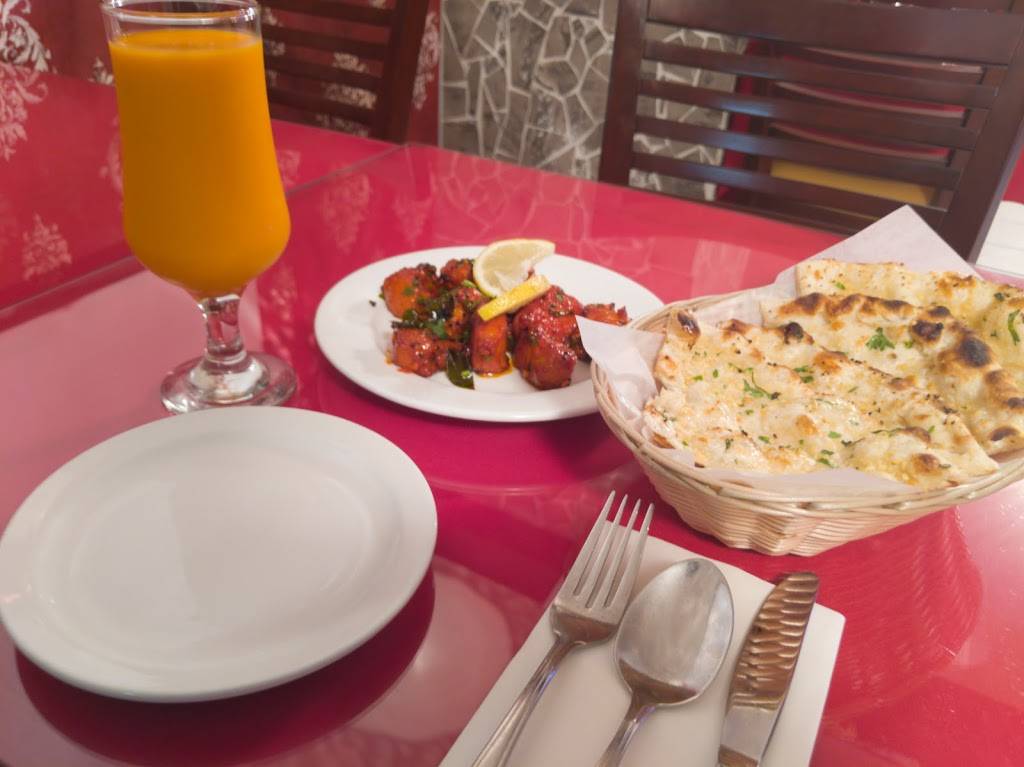 Royal Tandoori Granby | restaurant | 376 Rue Principale, Granby, QC J2G 5L9, Canada | 4505741122 OR +1 450-574-1122
