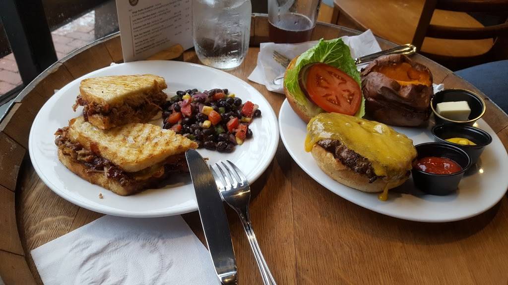 Trungo’s | restaurant | 2C Loudoun St SW, Leesburg, VA 20175, USA | 5714428124 OR +1 571-442-8124