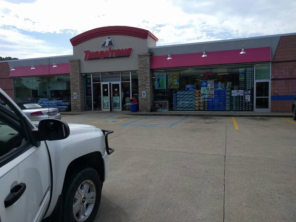 Thorntons | bakery | 107 W Spring Creek Rd, East Peoria, IL 61611, USA | 3096941777 OR +1 309-694-1777