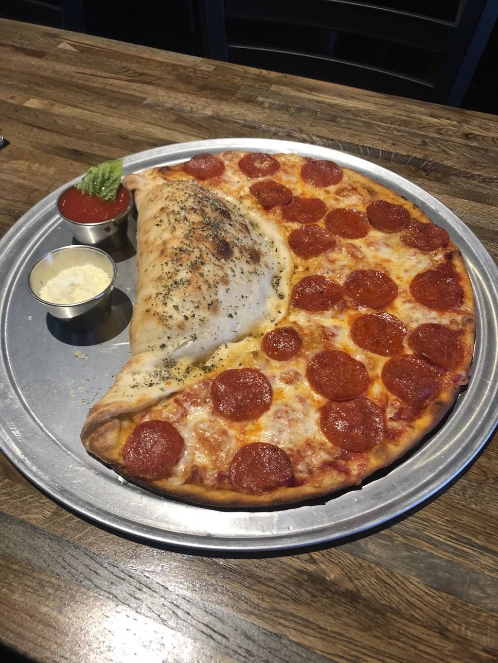 Harleys Pizza & Wings | restaurant | 2100 E Oakland Park Blvd, Fort Lauderdale, FL 33306, USA | 9549085578 OR +1 954-908-5578