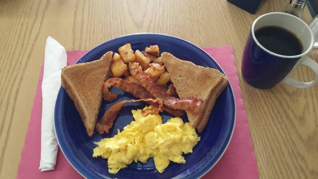 Crostini | restaurant | 201 Meadow St, Branford, CT 06405, USA | 2034881040 OR +1 203-488-1040