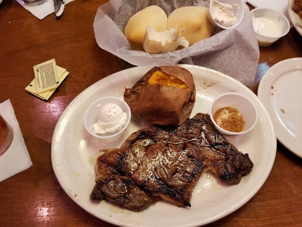 Texas Roadhouse | restaurant | 230 Hendersonville Rd, Asheville, NC 28803, USA | 8282744311 OR +1 828-274-4311