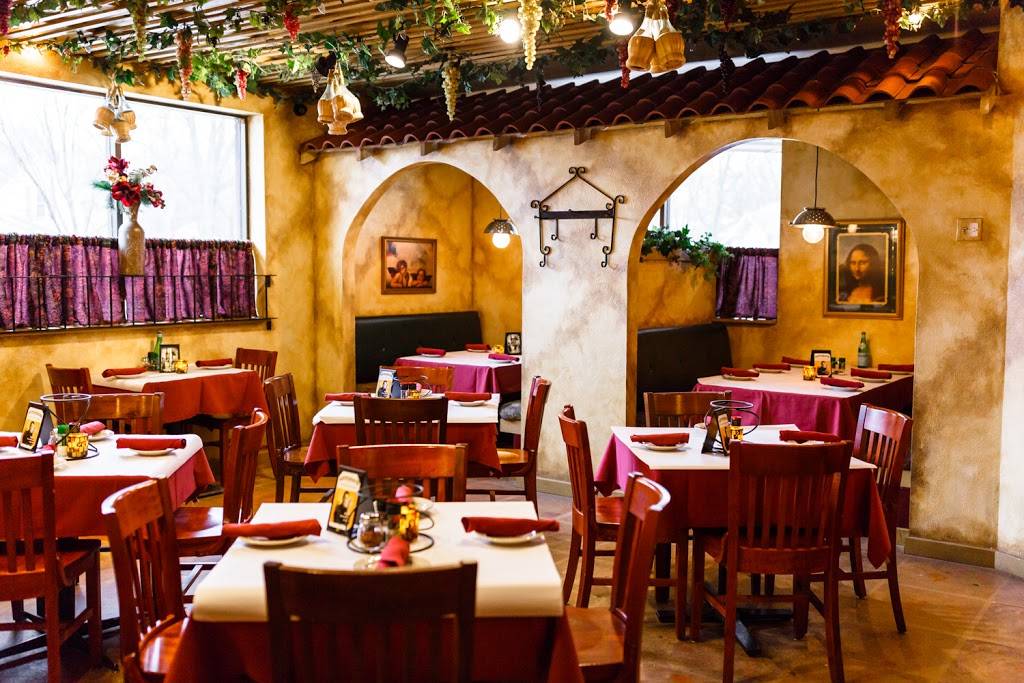 Antonios Italian Restaurant | restaurant | 1105 Goshen Ave, Elkhart, IN 46516, USA | 5742958424 OR +1 574-295-8424