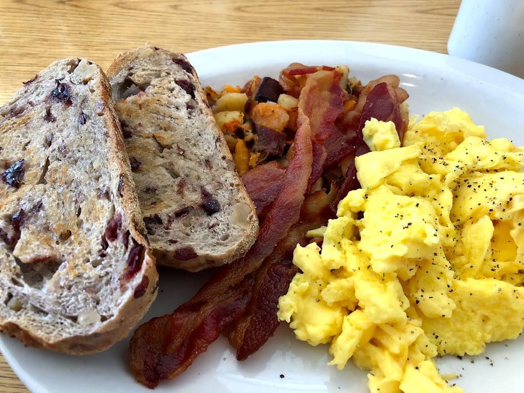 Six Chicks Scratch Kitchen | restaurant | 364 Broadway St, South Haven, MI 49090, USA | 2696377727 OR +1 269-637-7727