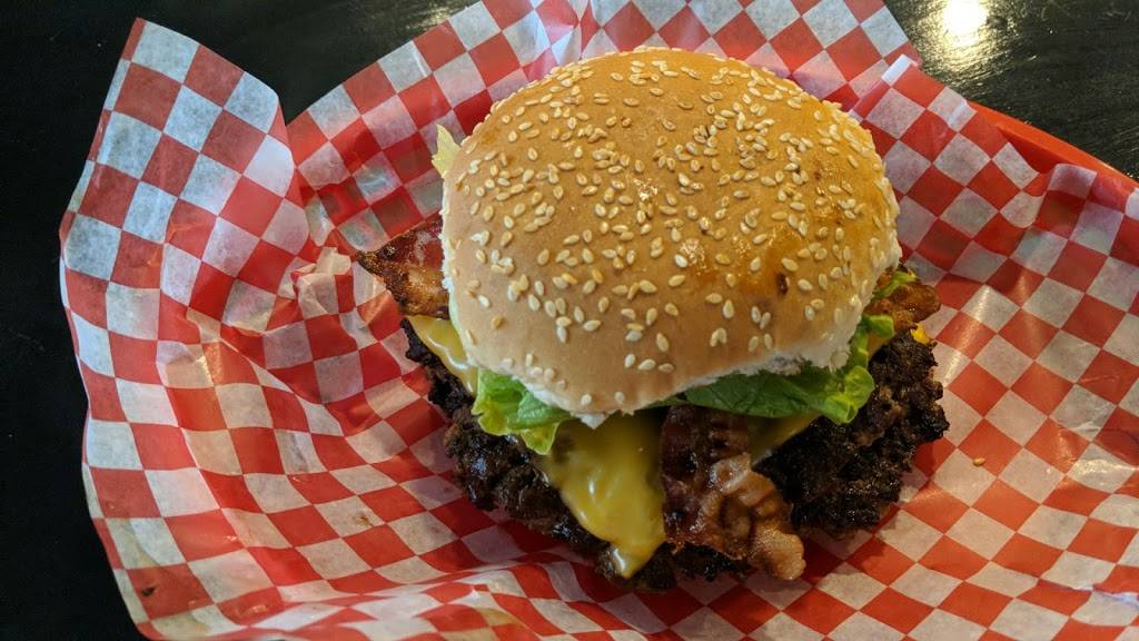 Law & Orders | restaurant | 7 Craig St, Perth, ON K7H 1X7, Canada | 6132535558 OR +1 613-253-5558