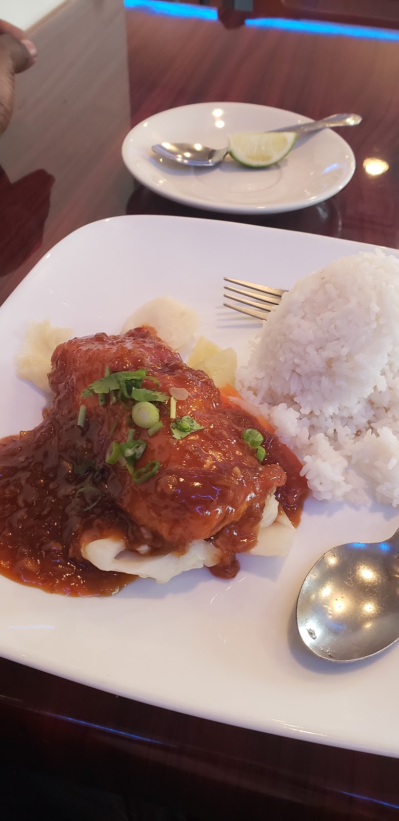 Thai Singha House | restaurant | 3906B Chestnut St, Philadelphia, PA 19104, USA | 2153828001 OR +1 215-382-8001