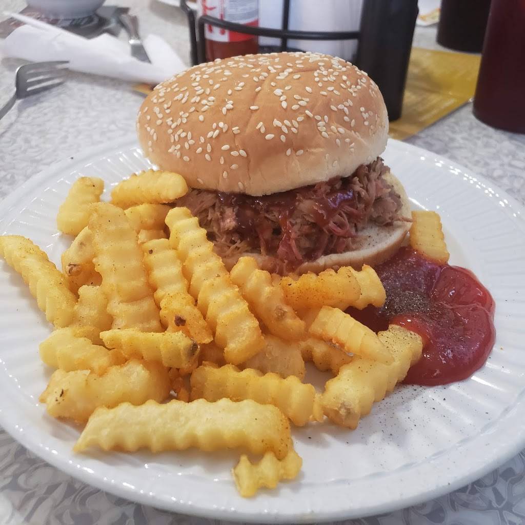 The Rustic Mill Bistro | restaurant | 102 N Ann Ave, Tallassee, AL 36078, USA | 3342831120 OR +1 334-283-1120