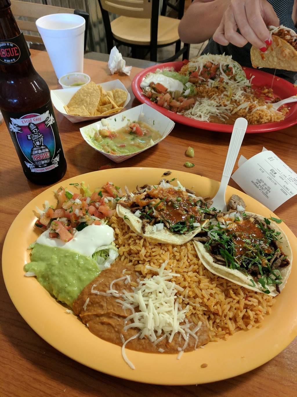 Taqueria La Herradura | restaurant | 760 Lincoln Way, Auburn, CA 95603, USA | 5307454155 OR +1 530-745-4155