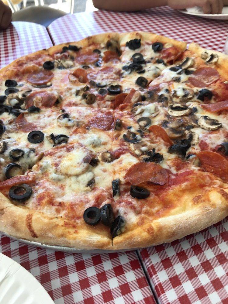 Vinnies Pizzeria | restaurant | 6100, 6635 Alhambra Ave # 212, Martinez, CA 94553, USA | 9259435771 OR +1 925-943-5771