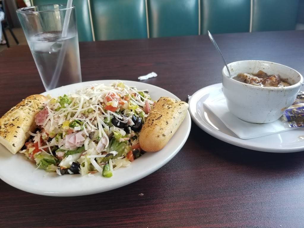 Spiros Pizza & Pasta | restaurant | 3329 Kitsap Way, Bremerton, WA 98312, USA | 3608131898 OR +1 360-813-1898