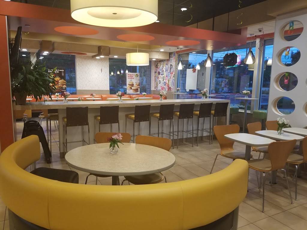 McDonalds | cafe | 1376 N, IL-59, Naperville, IL 60563, USA | 6305481725 OR +1 630-548-1725