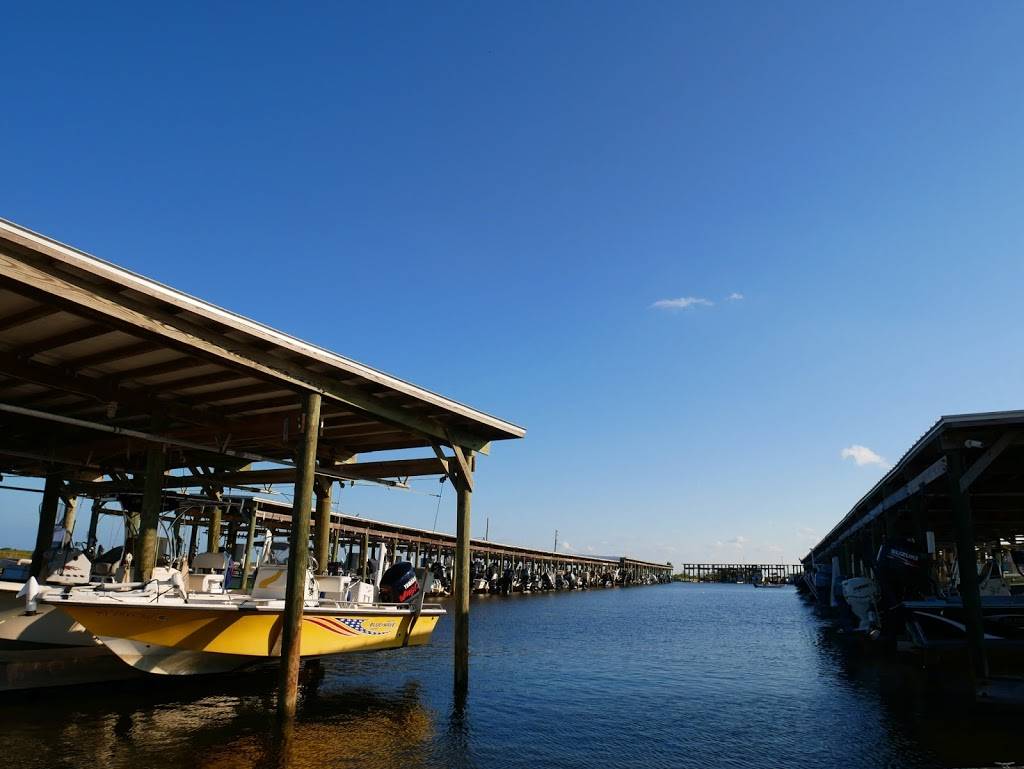 Bluffs Landing Marina & Lodge | restaurant | 4242 Laguna Shores Rd, Corpus Christi, TX 78418, USA | 3612882656 OR +1 361-288-2656