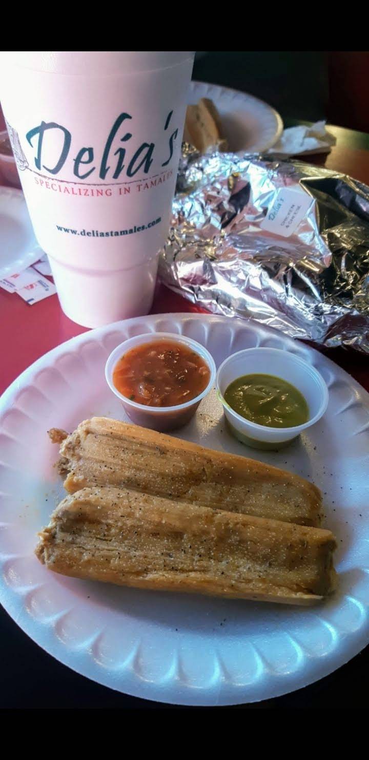 Delias Specializing in Tamales | restaurant | 13527 Hausman Pass, San Antonio, TX 78249, USA | 2108641111 OR +1 210-864-1111
