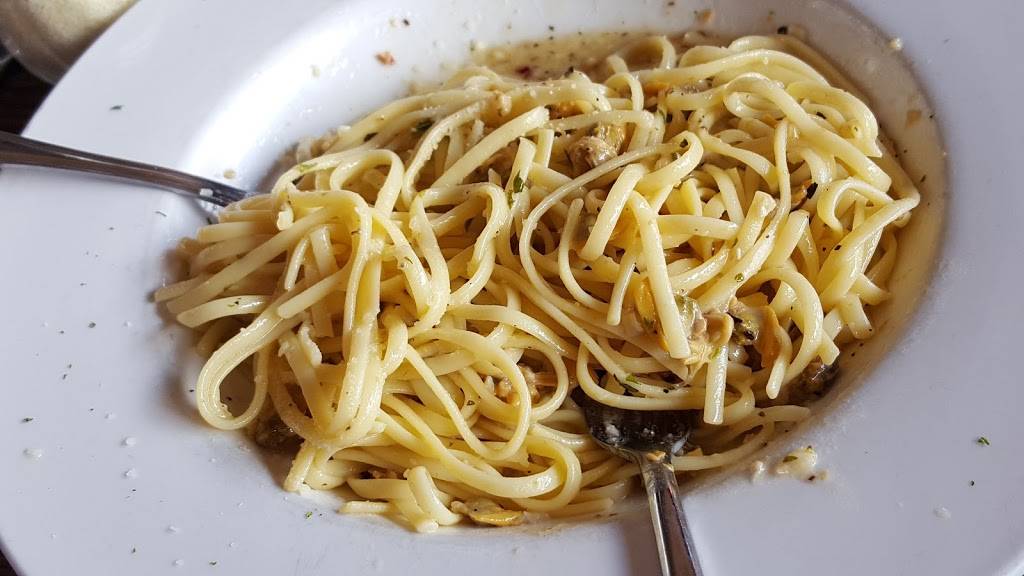 Dominics | restaurant | 113 E Grand Ave, Escondido, CA 92025, USA | 7604801704 OR +1 760-480-1704