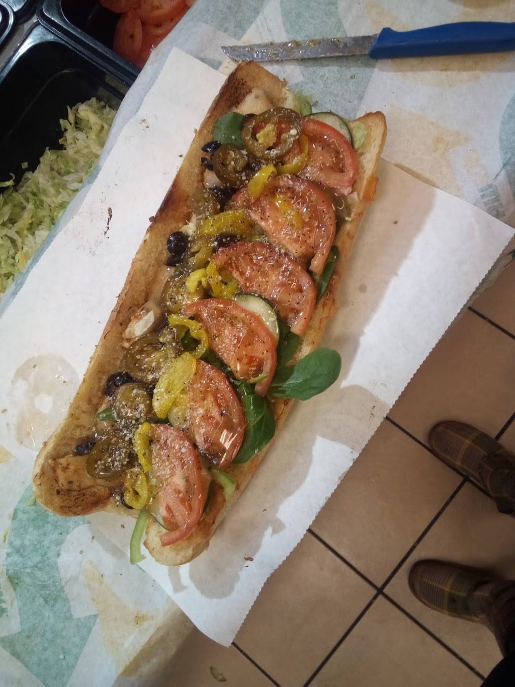 Subway | restaurant | 101 E Jackson Blvd, Jonesborough, TN 37659, USA | 4237530131 OR +1 423-753-0131