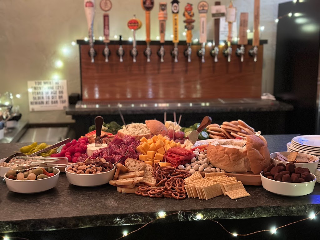 Hops & Vine | restaurant | 527 Main St Suite 2, Lewiston, ID 83501, USA | 2087489703 OR +1 208-748-9703