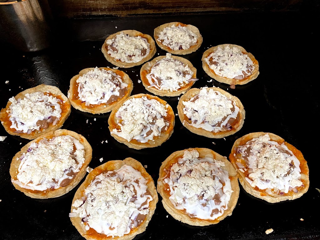 CERRITOS MEXICAN FOOD LLC | restaurant | 2506 W Indian School Rd, Phoenix, AZ 85017, USA | 6025171377 OR +1 602-517-1377