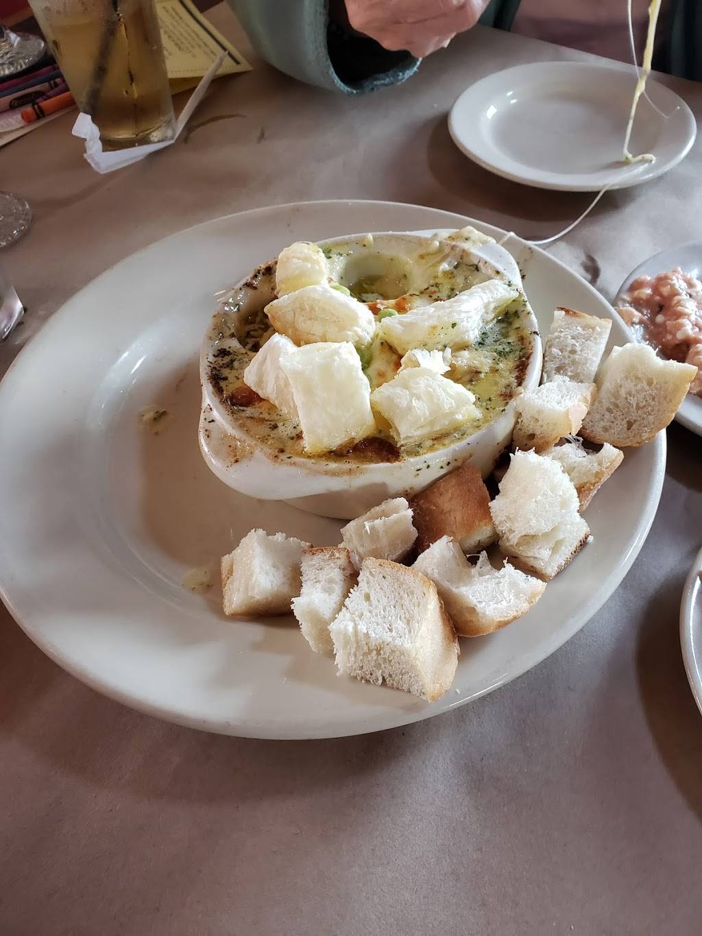 The Common Man | restaurant | 304 Daniel Webster Hwy, Merrimack, NH 03054, USA | 6034293463 OR +1 603-429-3463