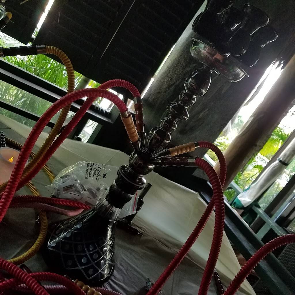 Green Gators Bar & Grill | restaurant | 9202 Anderson Rd, Tampa, FL 33634, USA | 8133042260 OR +1 813-304-2260