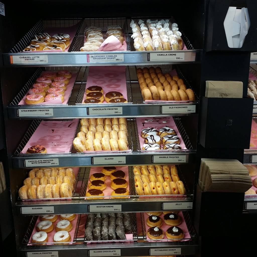 Dunkin | bakery | 830 Beaver Grade Rd, Coraopolis, PA 15108, USA | 4124743245 OR +1 412-474-3245