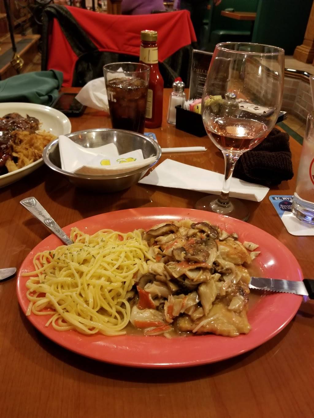 Green Diamond Grille & Pub | restaurant | 125 2nd St NW, Barberton, OH 44203, USA | 3307451900 OR +1 330-745-1900