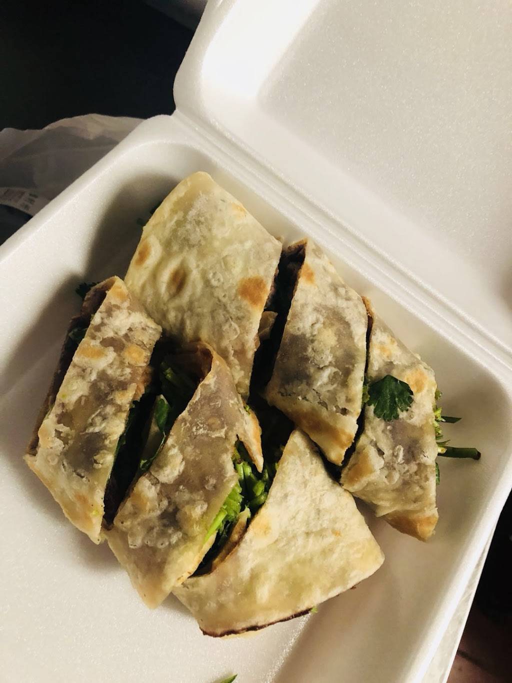 L Kitchen | restaurant | 952 Gayley Ave, Los Angeles, CA 90024, USA | 3102087989 OR +1 310-208-7989