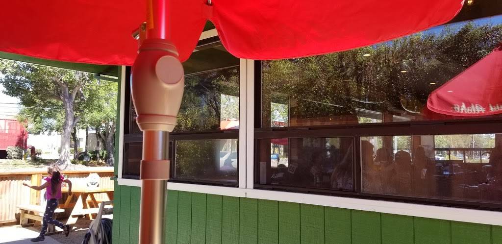 Pono Hawaiian Kitchen & Tap | restaurant | 3744 Capitola Rd, Santa Cruz, CA 95062, USA | 8314767458 OR +1 831-476-7458