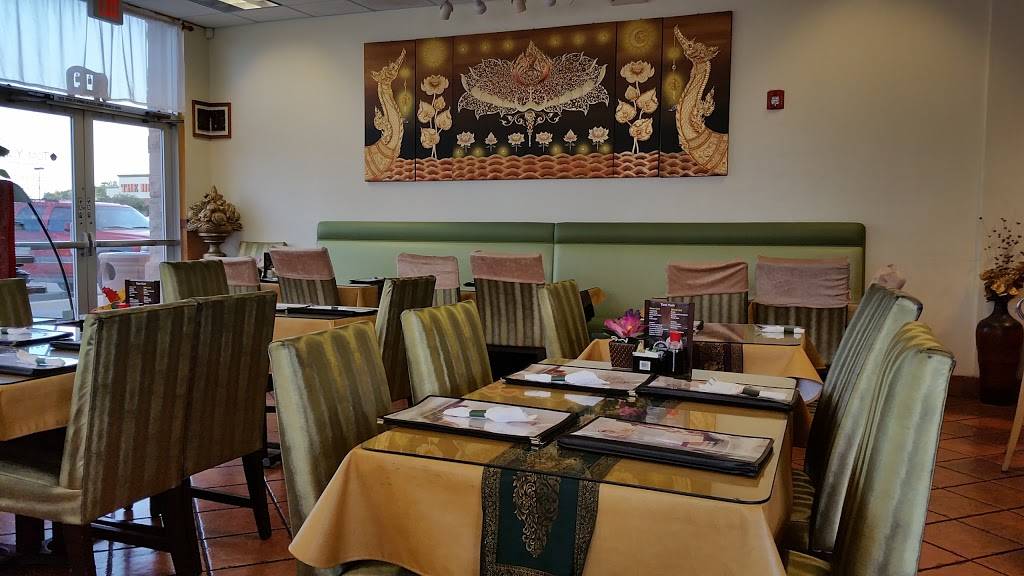 Tom Yum Thai Restaurant | restaurant | 13736 W Bell Rd, Surprise, AZ 85374, USA | 6235840449 OR +1 623-584-0449