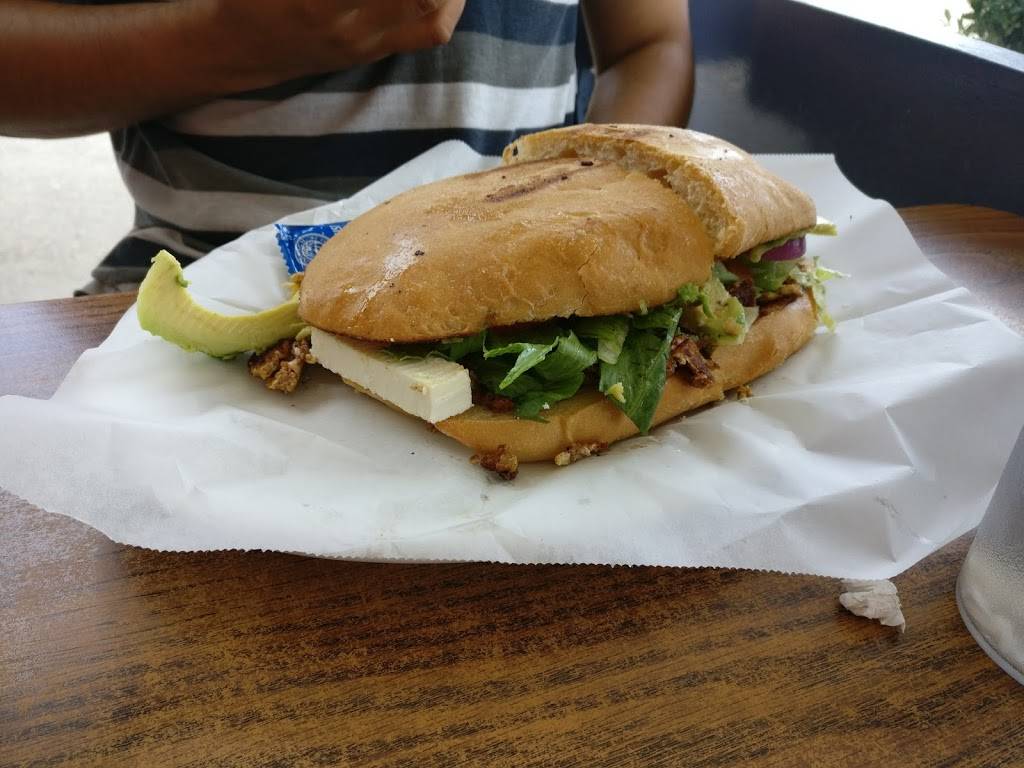 Guanajuato | restaurant | 2103 N Roxboro St, Durham, NC 27704, USA | 9199733475 OR +1 919-973-3475